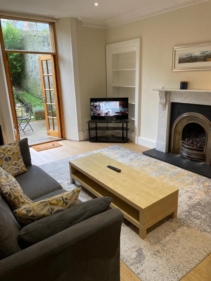 Fantastic Location 10 Mins To Princes Street- 15 To Royal Mile- Main Door-Patio Edinburgh Exterior foto